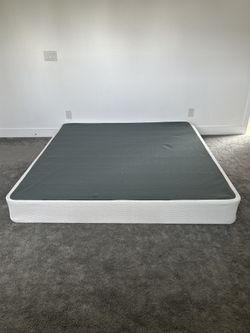 King Sized Metal Box Spring