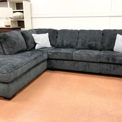 New Sectional — LIMITED STOCK 