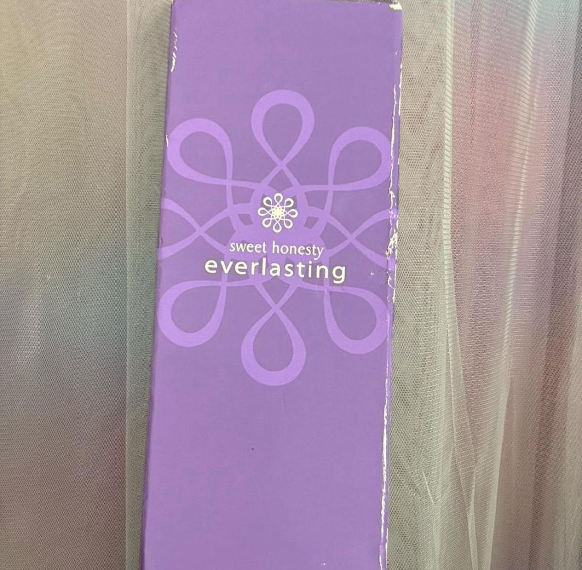 Sweet Honesty Everlasting Perfume