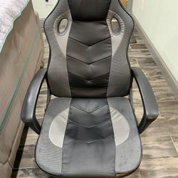 Office / Gaming Chair 