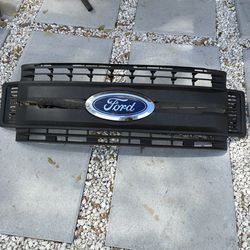 2017 Ford f350 grille
