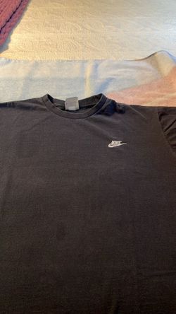 4 Nike T-Shirts