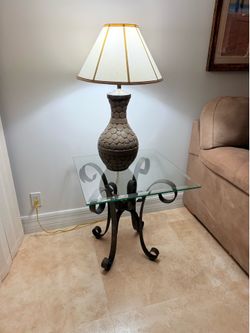 Beautiful Antique elegant lamp. Nice and cozy. Like new condition. 30” tall. I have 2, take both for $75. Great bargain.