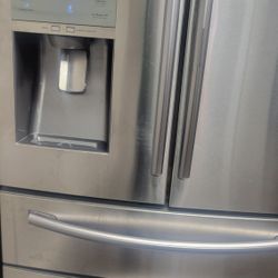 Samsung Refrigerator 4doors Stainless Steel Work Great Conditions 36w 34d 69h DELIVERY Available 