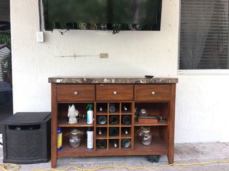Bar / Tv Stand 