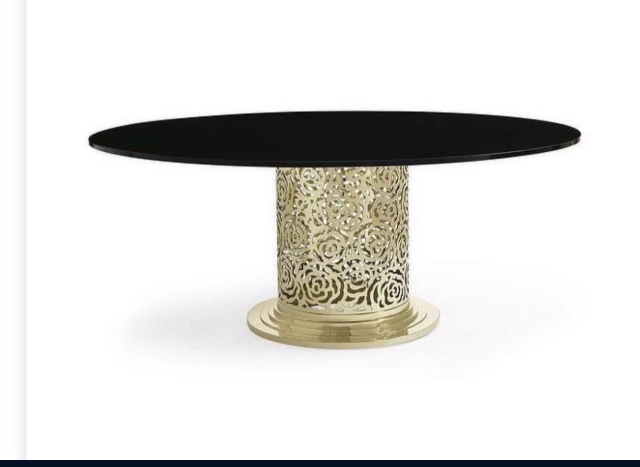 Caracole Dining Table + Rug 