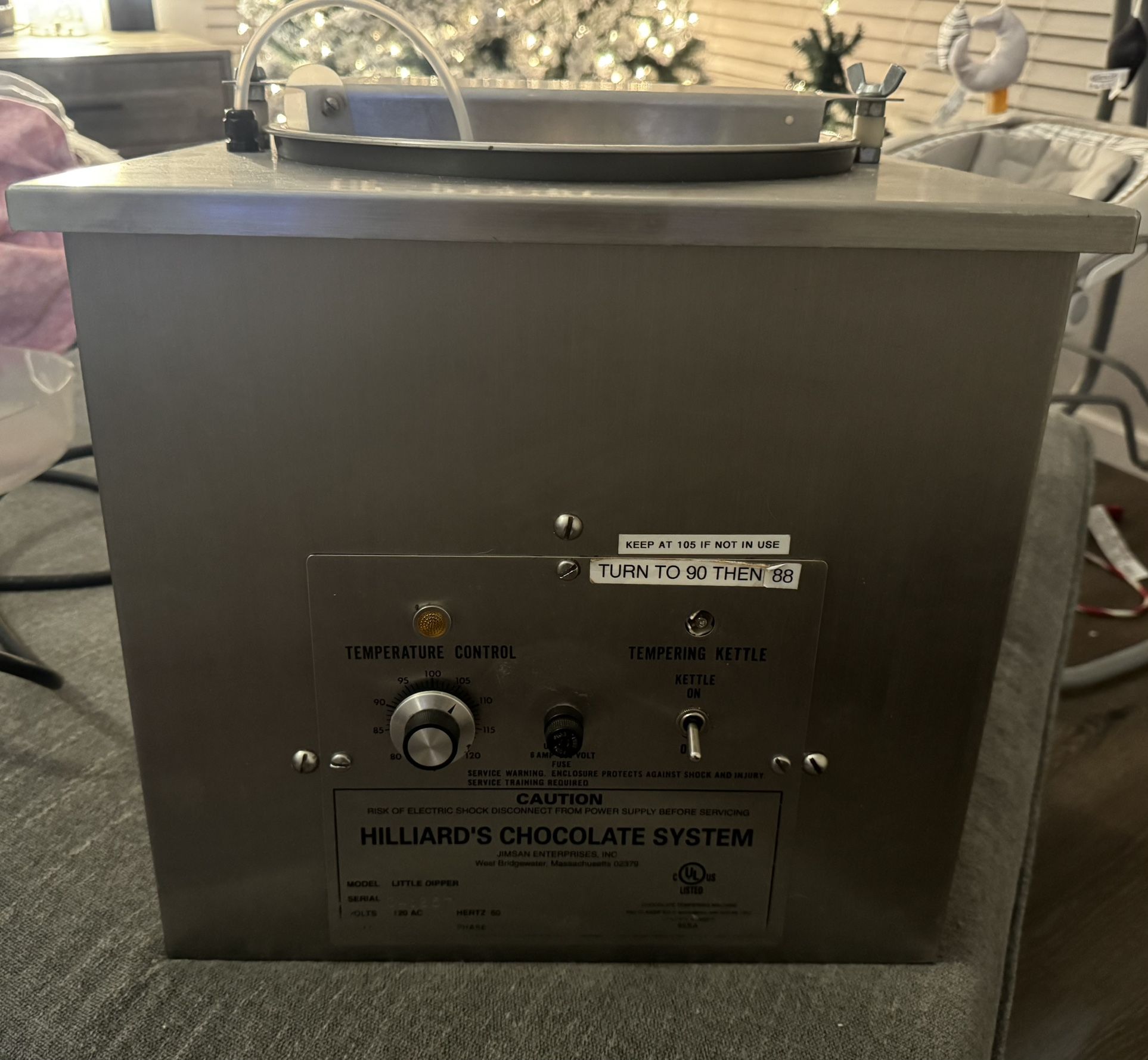 HILLIARD'S "Little Dipper" CHOCOLATE System