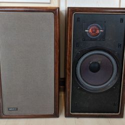 Pair of Vintage New Large Advent Speakers 