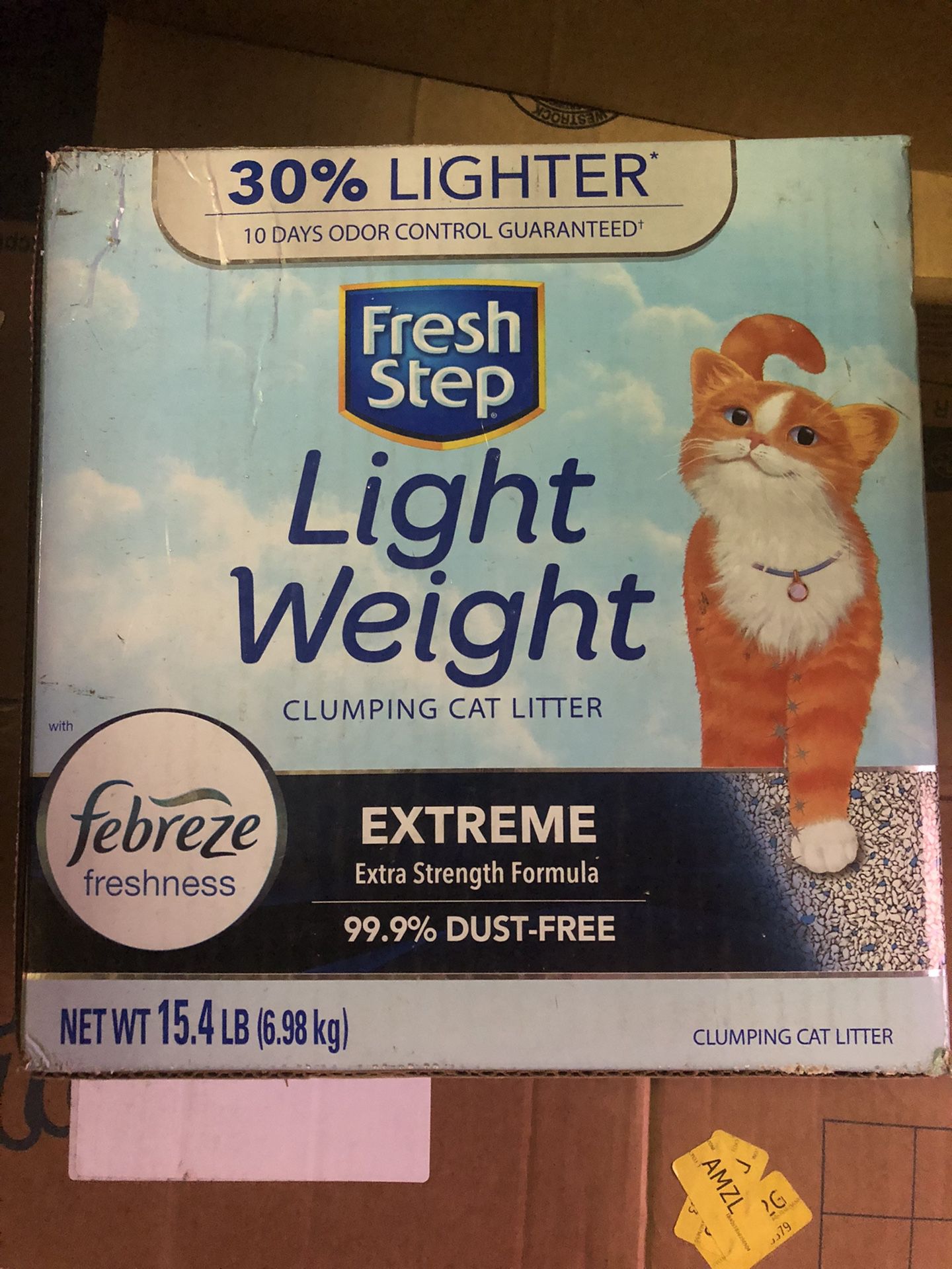 Fresh Step Lightweight Clumping Cat Litter