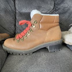 Ladies Boots Size 7 , $25 For All, 