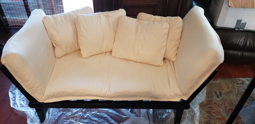Mini Futon