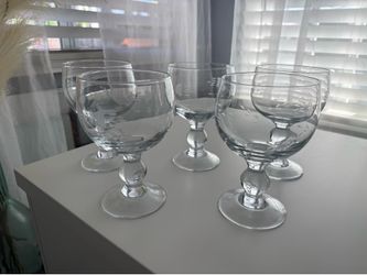 Glass cups