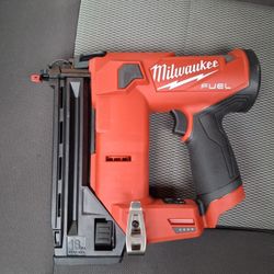 *BRAND NEW - NEVER USED* Milwaukee Fuel M12 (18 Gauge) Brad Nailer 