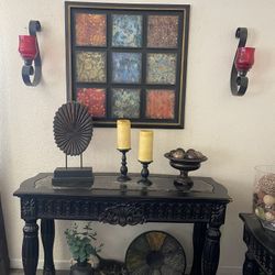 Entry Table Mirror And Decoration 