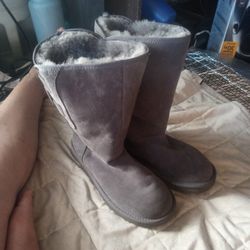 Smoky Gray Ugg Boots Worn Once Size 7