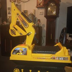 TOY TRACTOR SIT ON PUSH PULL TOY FOR TODDLER AND OR CHILDREN.