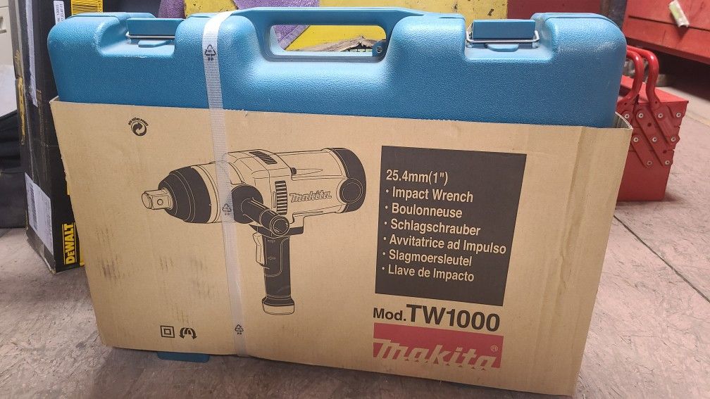 Makita tw1000