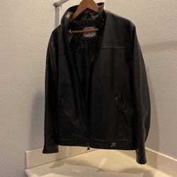 Men’s Leather Jacket
