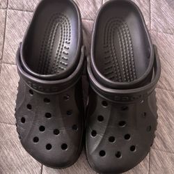 crocs