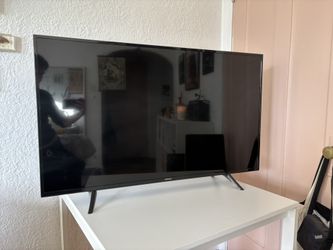 Samsung 43” 1080p HD Smart TV