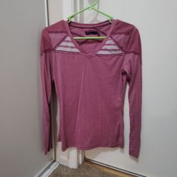 V Neck Long Sleeve Shirt Size S