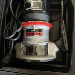 1 HP Router With Router Table