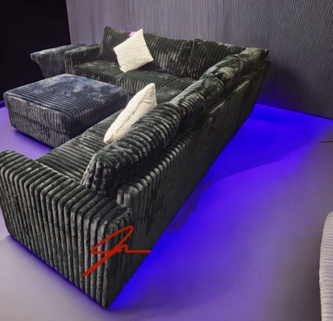 New! Luxurious Soft Touch ~ Super Comfy Sofa Sectional !! Free XL Ottoman!! 