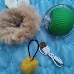 Interactive Green Cat Toy with Fluffy Attachments