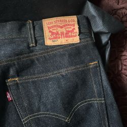 Levis