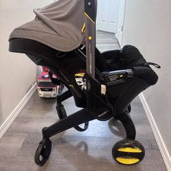 Doona 2 in 1 Car Seat & Stroller + 3 Bases