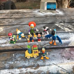 Walt Disney Looney Tunes Figurines 9 Of Them Donald Duck