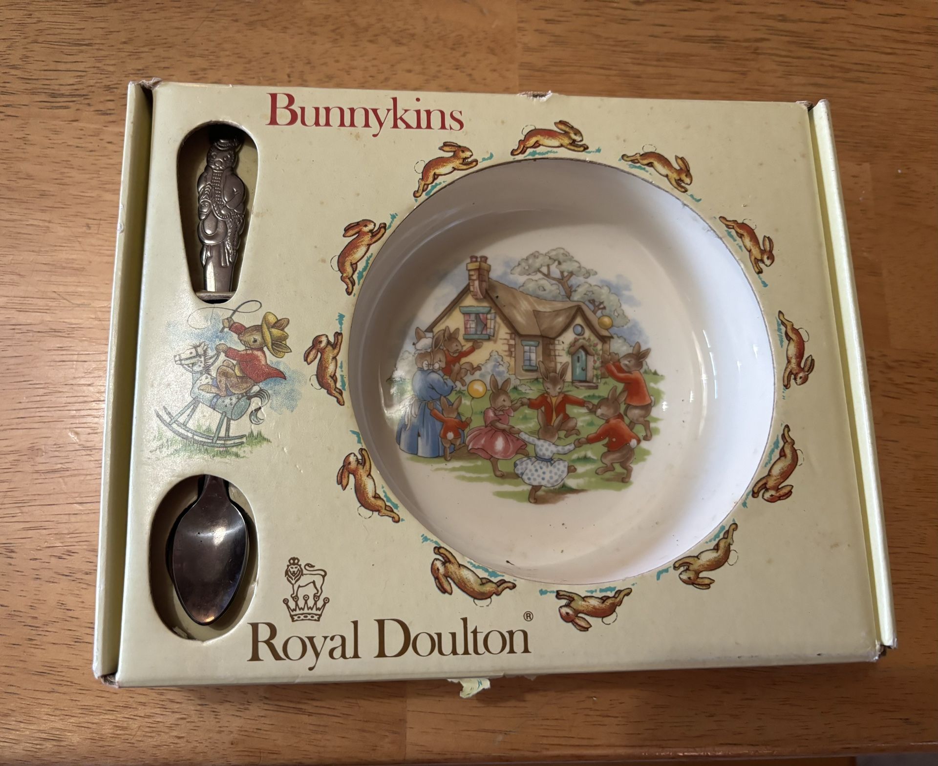 Vintage Royal Doulton Bunnykins Nursery Set