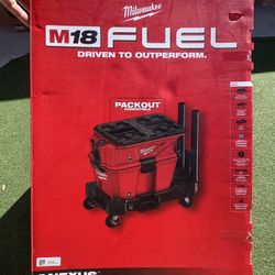 M18 Milwaukee Vacuum 