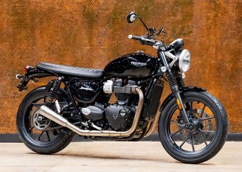 2018 TRIUMPH  STREET TWIN ABS