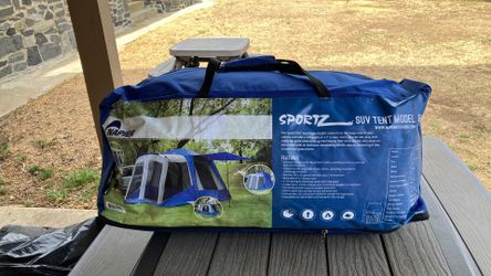 SUV tent hatch