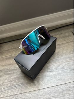 Oakley men sunglasses