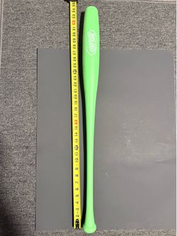 Green torpedo bat