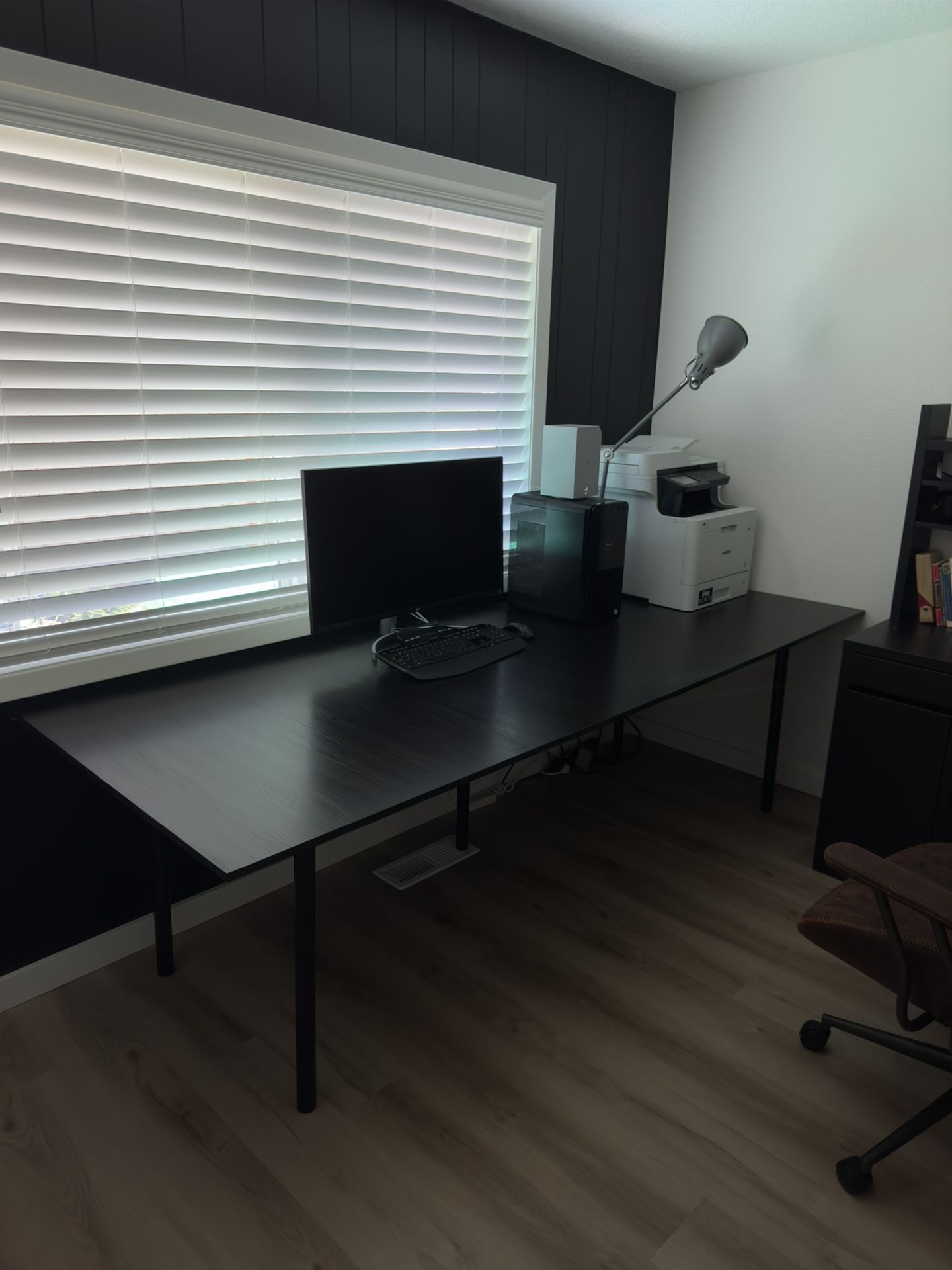 Black Table