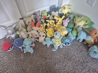 Pokémon Stuffed Animal Lot 30 Plush