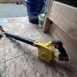Dewalt Compact Leafblower (DCE100)