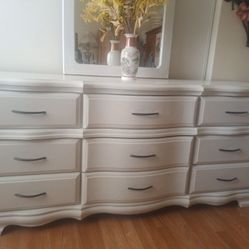 DRESSER AND MIRROR 