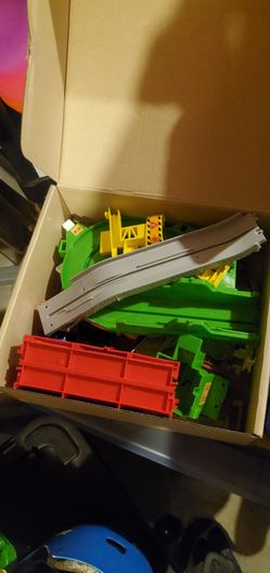 Big Thomas the Tank Engine TRAIN TRACK LOT
