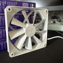 4x NZXT fans. (DC)