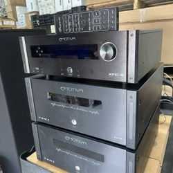 2x EMOTIVA XPA-1 MONO POWER AMPLIFIERS + 1x XMC-2 PREAMPLIFIER