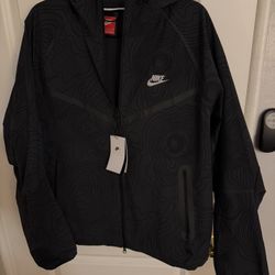 Nike Tech Wind Runner