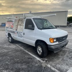 2004 Ford Econoline
