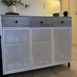Credenza