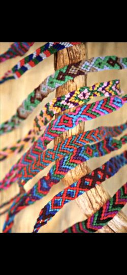 HANDMADE ARTISAN GUATEMALAN IMPORTED FRIENDSHIP BRACELETS (Wholesale Too! - GUARANTEED CHEAPEST! MAKE A PROFIT! GET IN STYLE. OBO! $2 Minimum Post—89¢