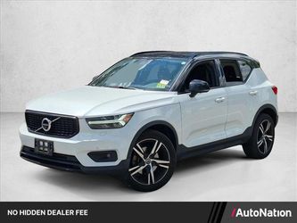 2022 Volvo XC40