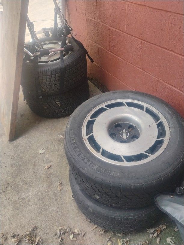 C4 Corvette Rims, Tires 